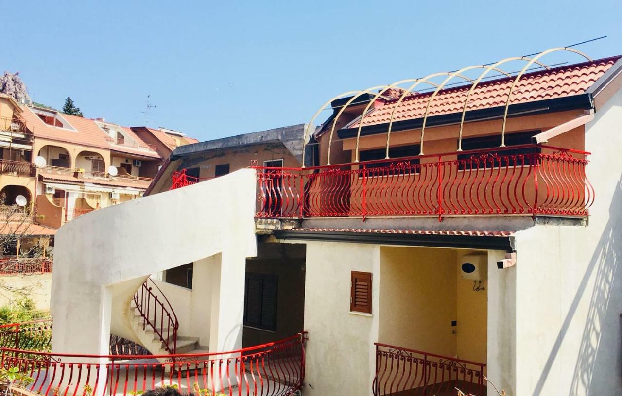 La Casa Del Sole Sorgente Apartamento Letoianni Exterior foto